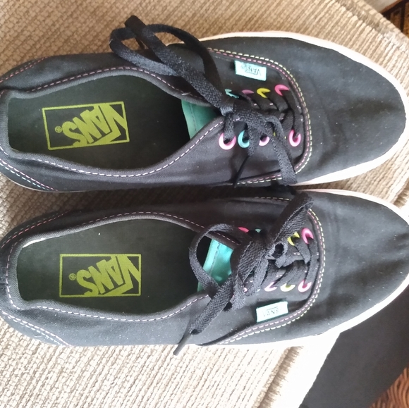 Vans Black sneakers with Colorful lace loops - Picture 1 of 5